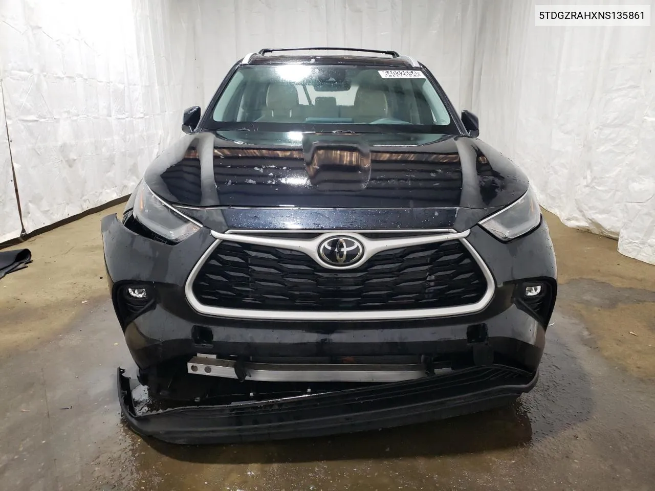 2022 Toyota Highlander Xle VIN: 5TDGZRAHXNS135861 Lot: 64032654