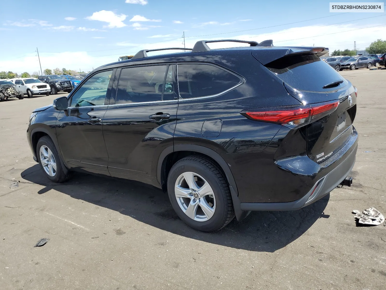 5TDBZRBH0NS230874 2022 Toyota Highlander L