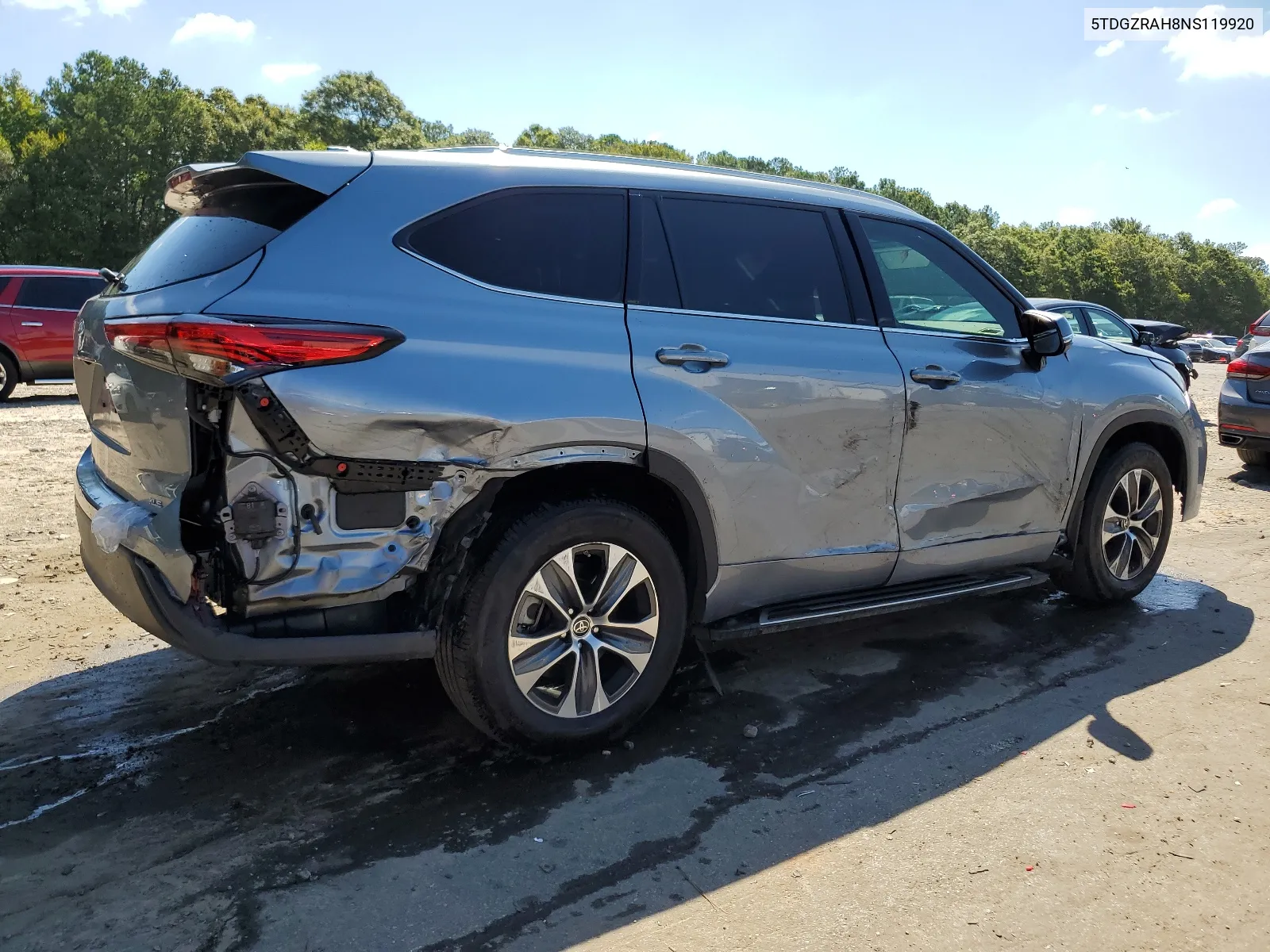 2022 Toyota Highlander Xle VIN: 5TDGZRAH8NS119920 Lot: 67254244