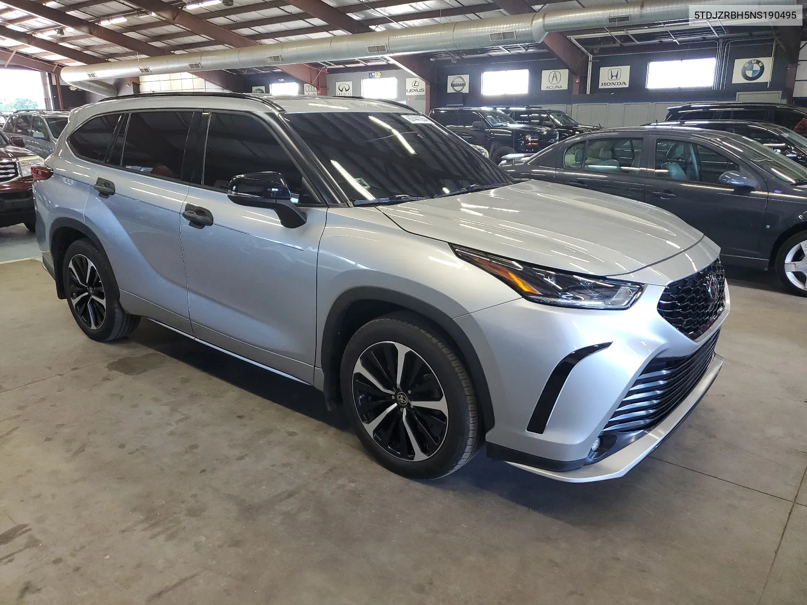 5TDJZRBH5NS190495 2022 Toyota Highlander Xse