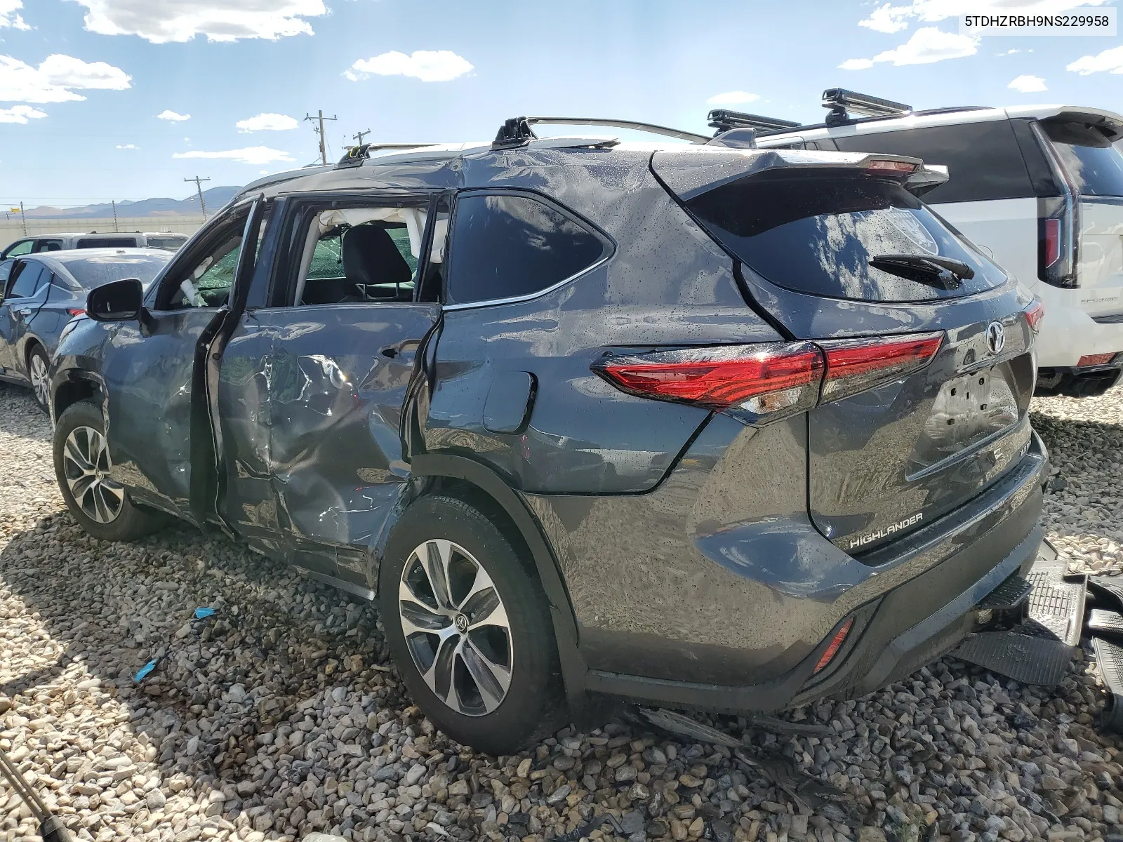 2022 Toyota Highlander Xle VIN: 5TDHZRBH9NS229958 Lot: 67699934