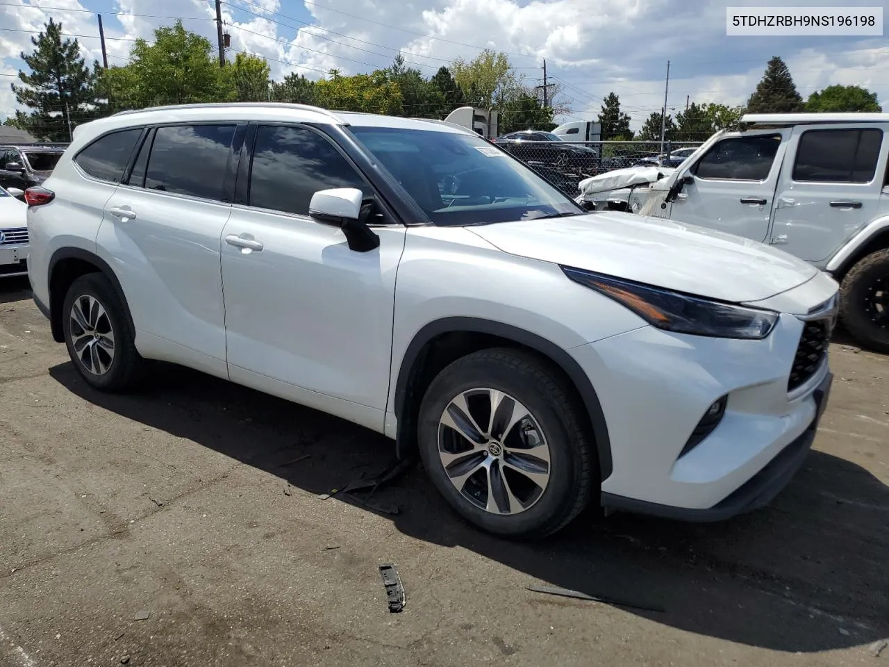 2022 Toyota Highlander Xle VIN: 5TDHZRBH9NS196198 Lot: 67702634