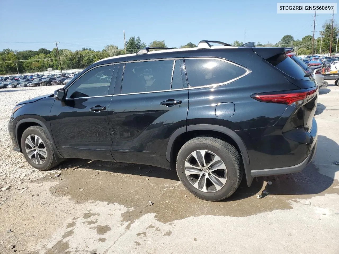 2022 Toyota Highlander Xle VIN: 5TDGZRBH2NS560697 Lot: 68281204