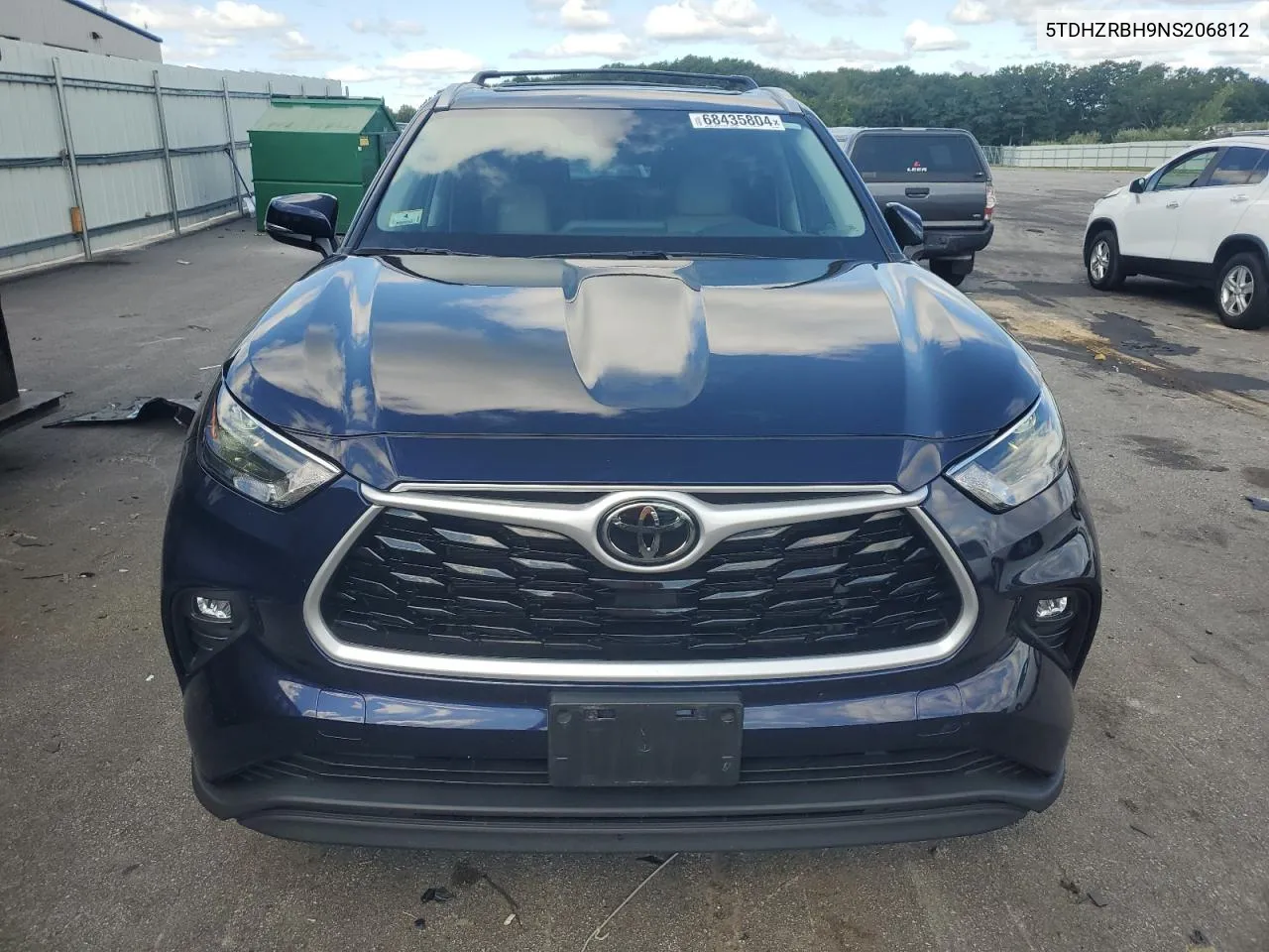 5TDHZRBH9NS206812 2022 Toyota Highlander Xle