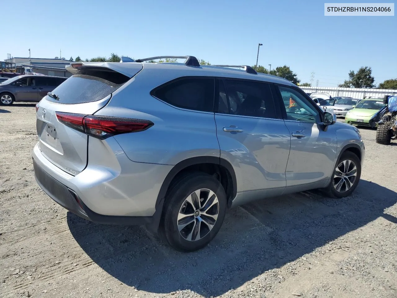 2022 Toyota Highlander Xle VIN: 5TDHZRBH1NS204066 Lot: 68681604