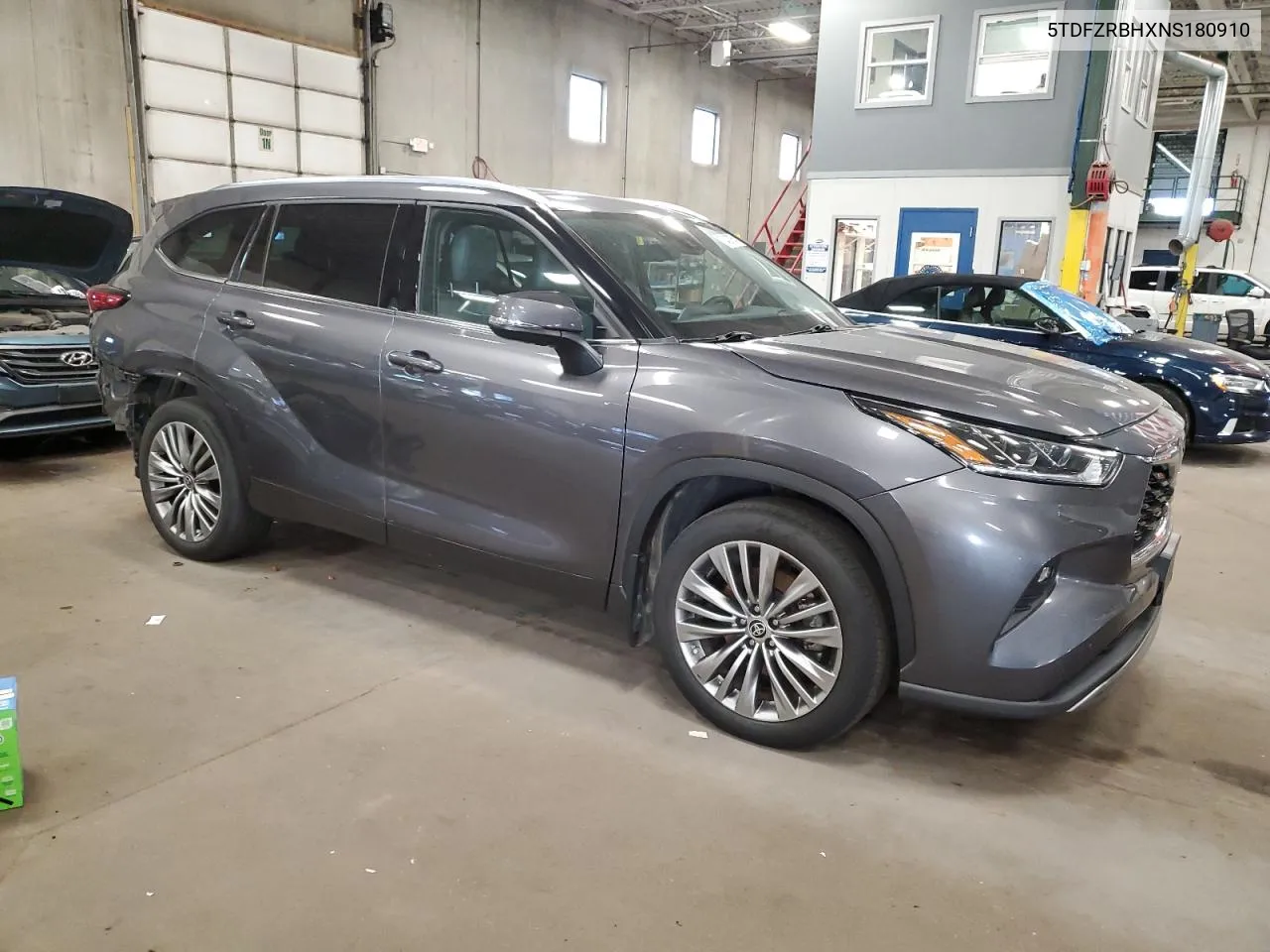 2022 Toyota Highlander Platinum VIN: 5TDFZRBHXNS180910 Lot: 70437754