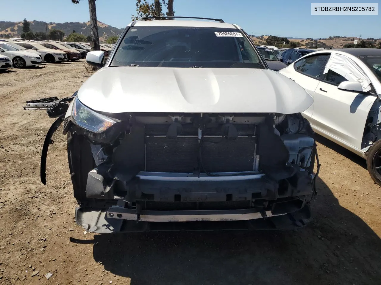 2022 Toyota Highlander L VIN: 5TDBZRBH2NS205782 Lot: 70866584