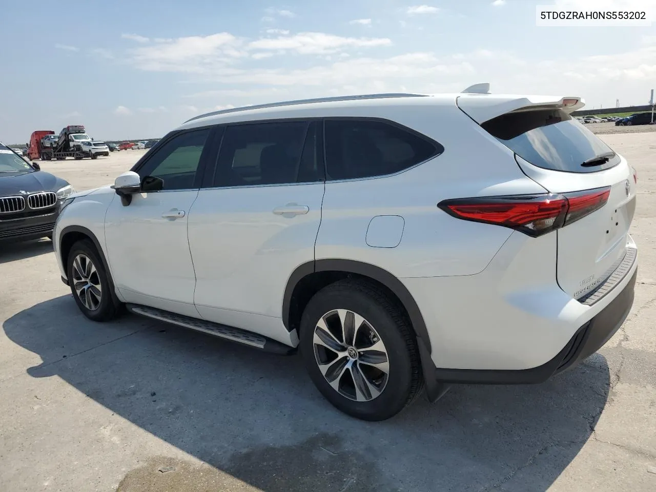 2022 Toyota Highlander Xle VIN: 5TDGZRAH0NS553202 Lot: 71651034