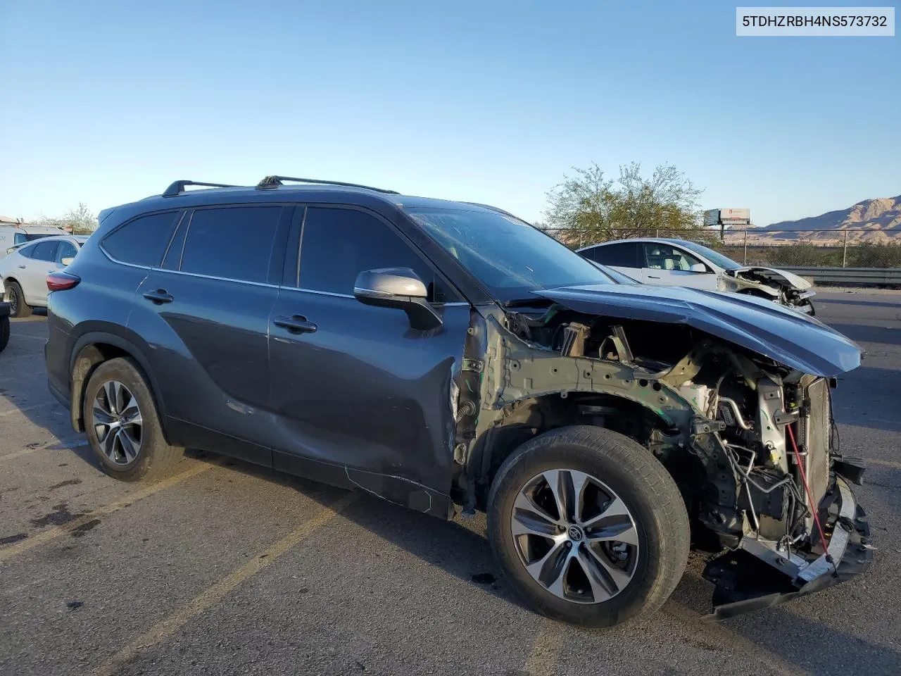 2022 Toyota Highlander Xle VIN: 5TDHZRBH4NS573732 Lot: 71653284