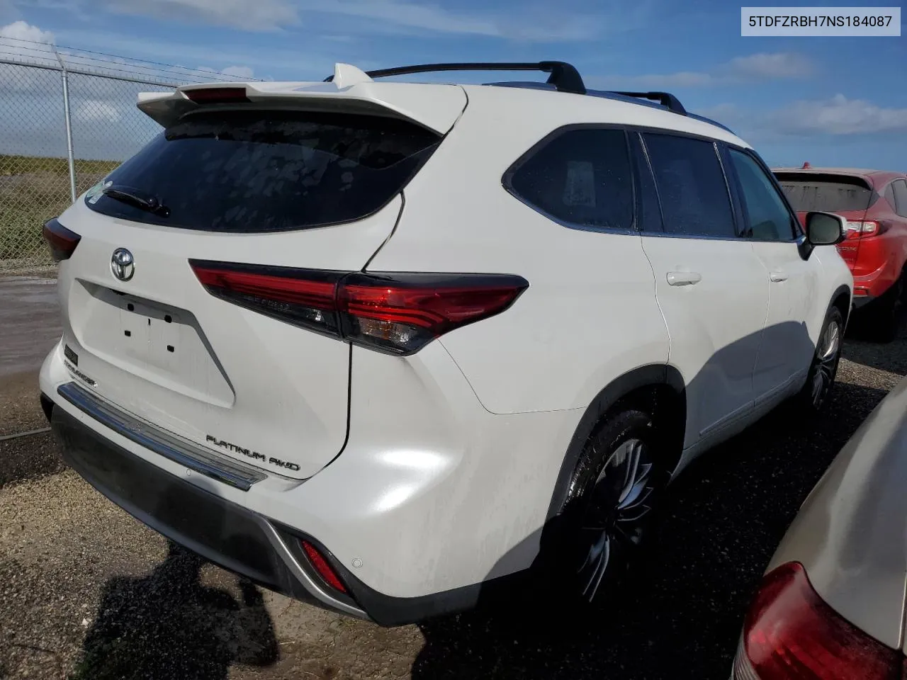 2022 Toyota Highlander Platinum VIN: 5TDFZRBH7NS184087 Lot: 73974114