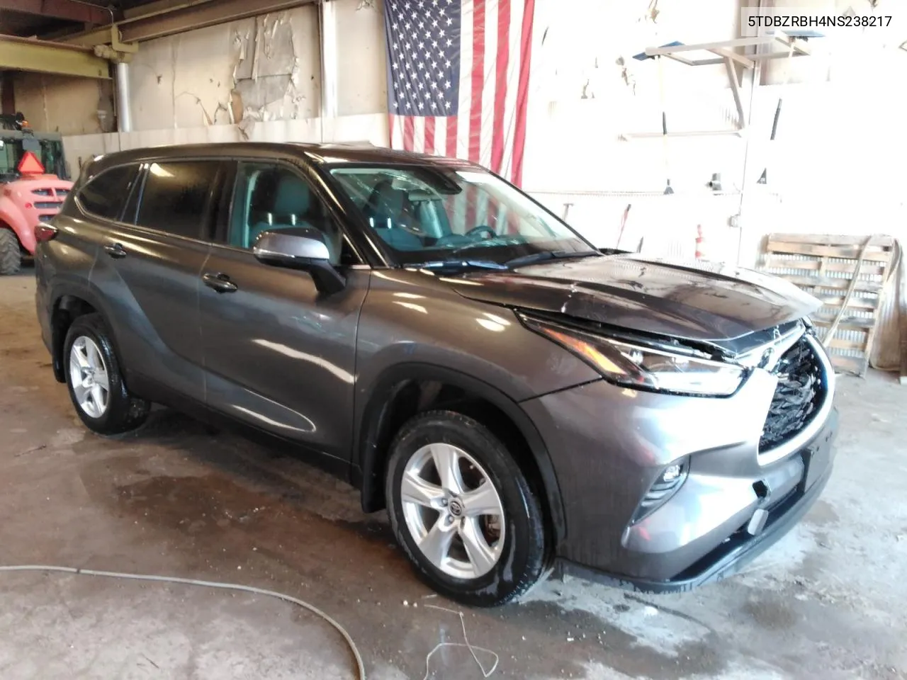 2022 Toyota Highlander L VIN: 5TDBZRBH4NS238217 Lot: 74212154