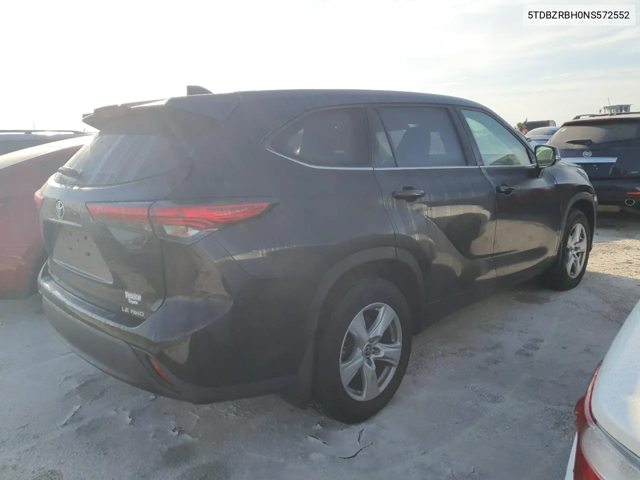 2022 Toyota Highlander L VIN: 5TDBZRBH0NS572552 Lot: 75089574