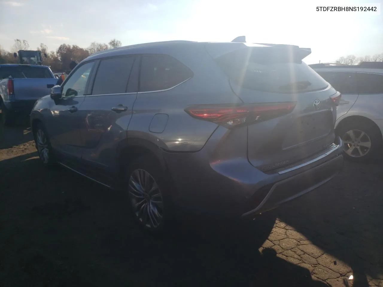 2022 Toyota Highlander Platinum VIN: 5TDFZRBH8NS192442 Lot: 76716164