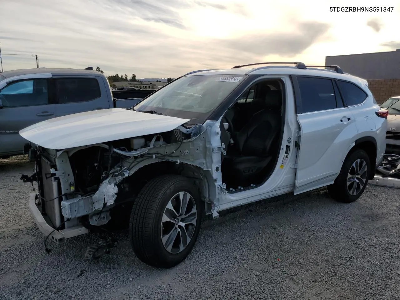 2022 Toyota Highlander Xle VIN: 5TDGZRBH9NS591347 Lot: 76835514