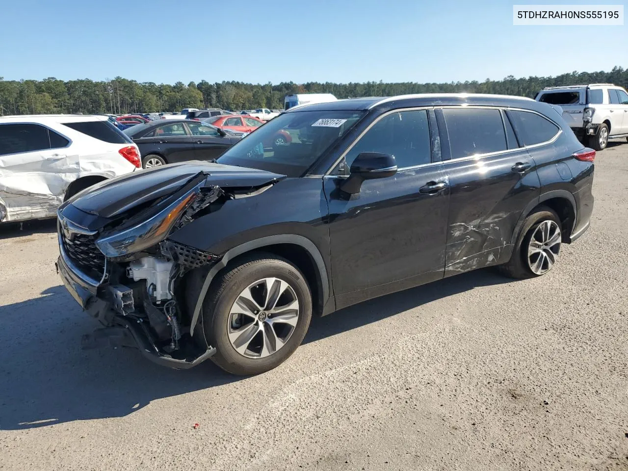 2022 Toyota Highlander Xle VIN: 5TDHZRAH0NS555195 Lot: 76863174