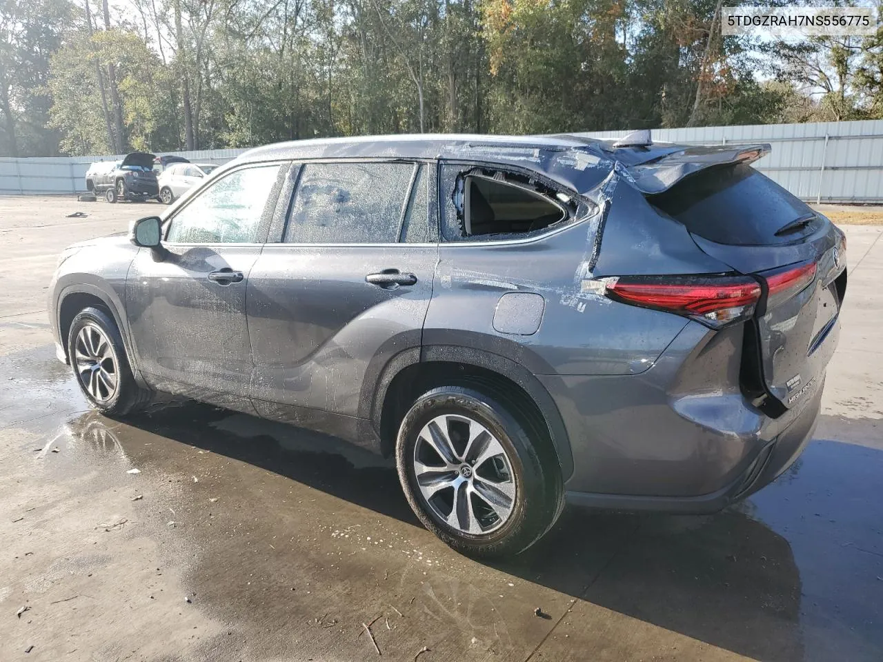 2022 Toyota Highlander Xle VIN: 5TDGZRAH7NS556775 Lot: 77961114