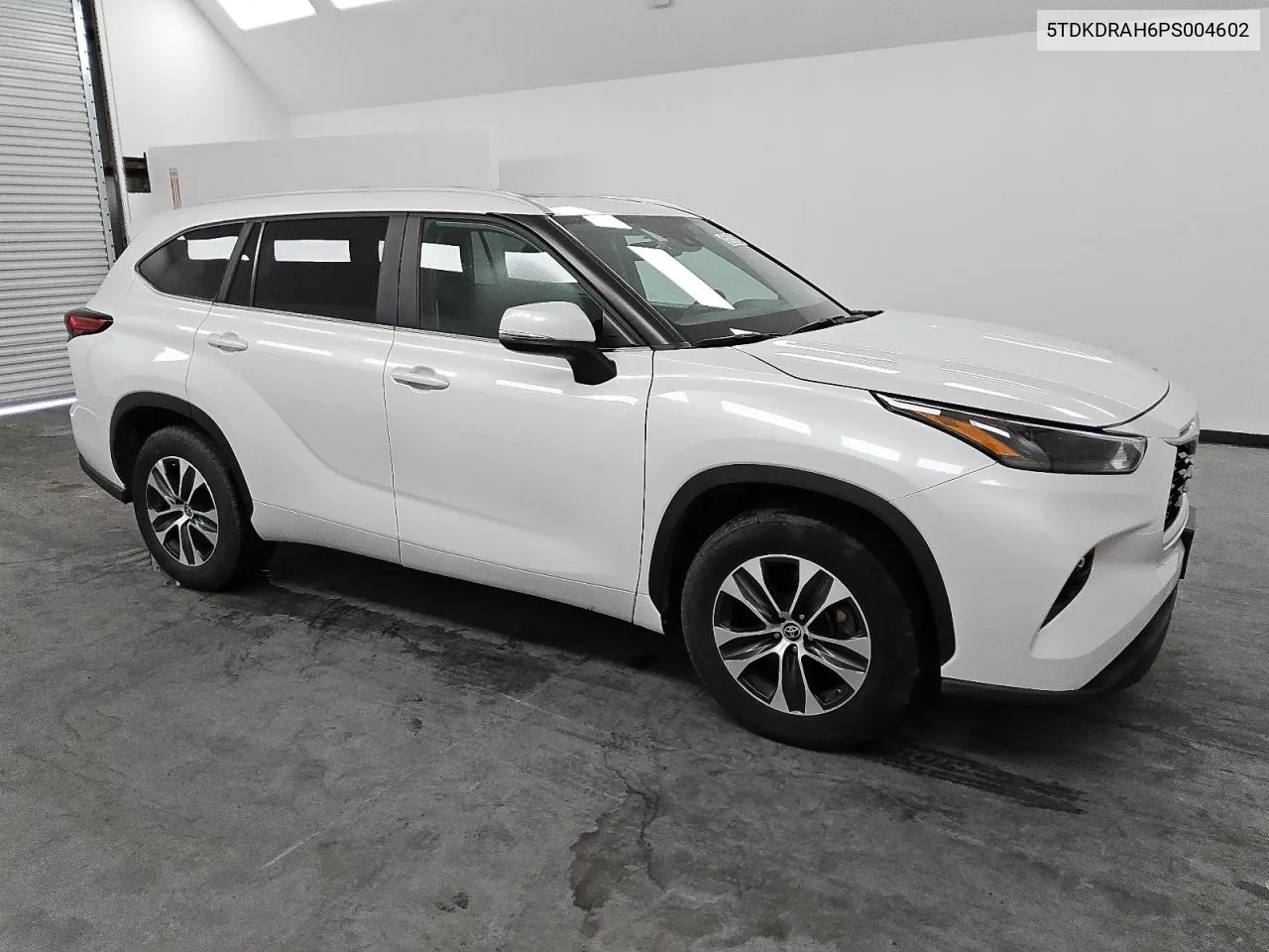 2023 Toyota Highlander L VIN: 5TDKDRAH6PS004602 Lot: 76589204