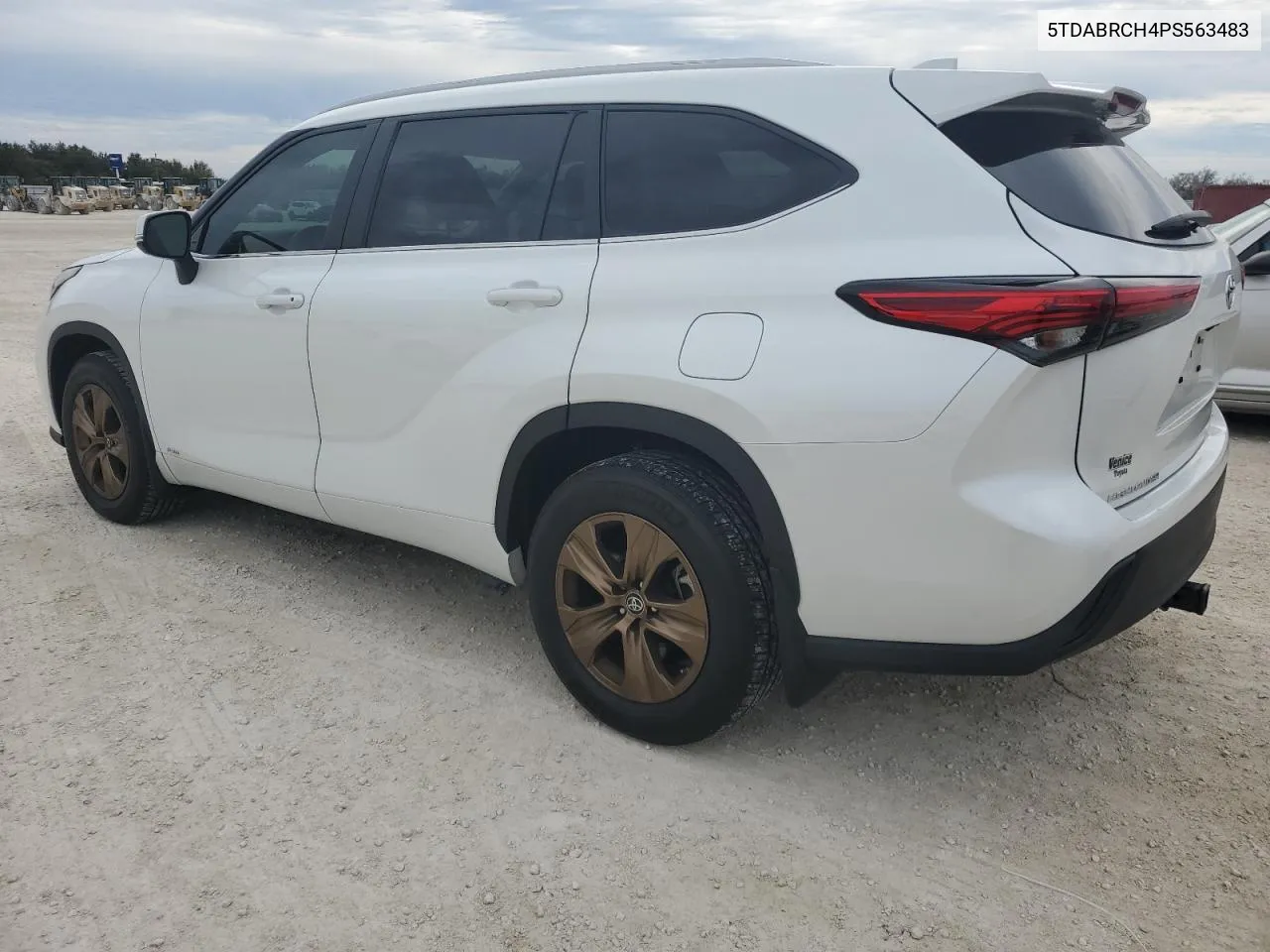 2023 Toyota Highlander Hybrid Bronze Edition VIN: 5TDABRCH4PS563483 Lot: 78153424