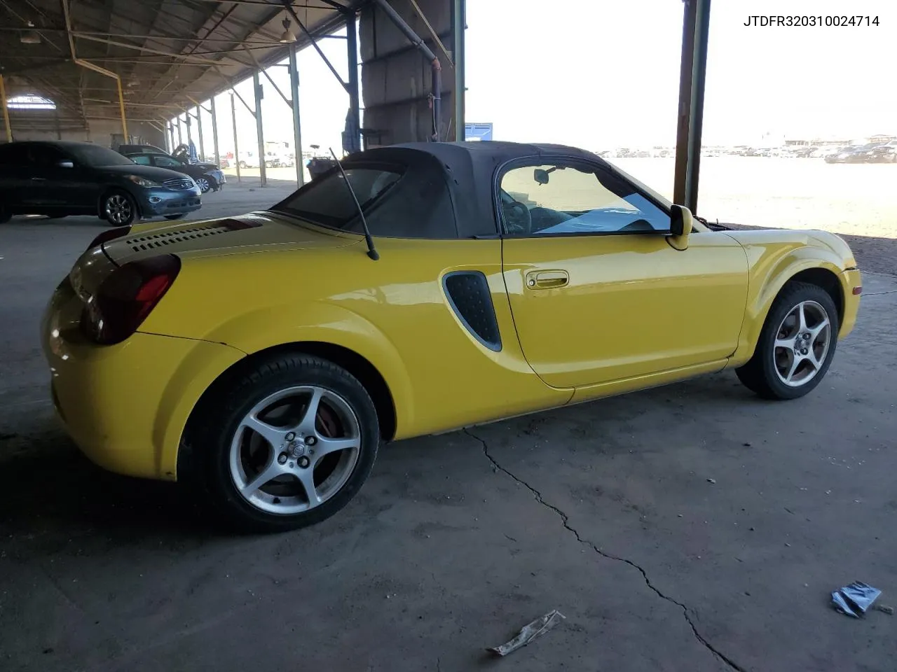 2001 Toyota Mr2 Spyder VIN: JTDFR320310024714 Lot: 73430304