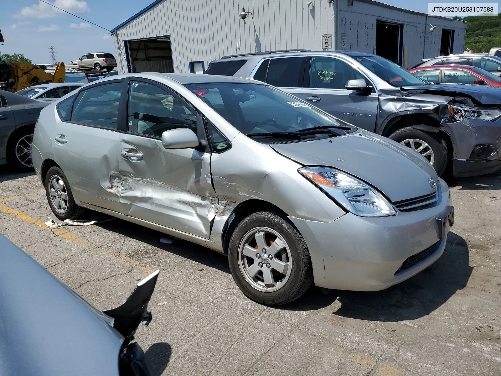 JTDKB20U253107588 2005 Toyota Prius