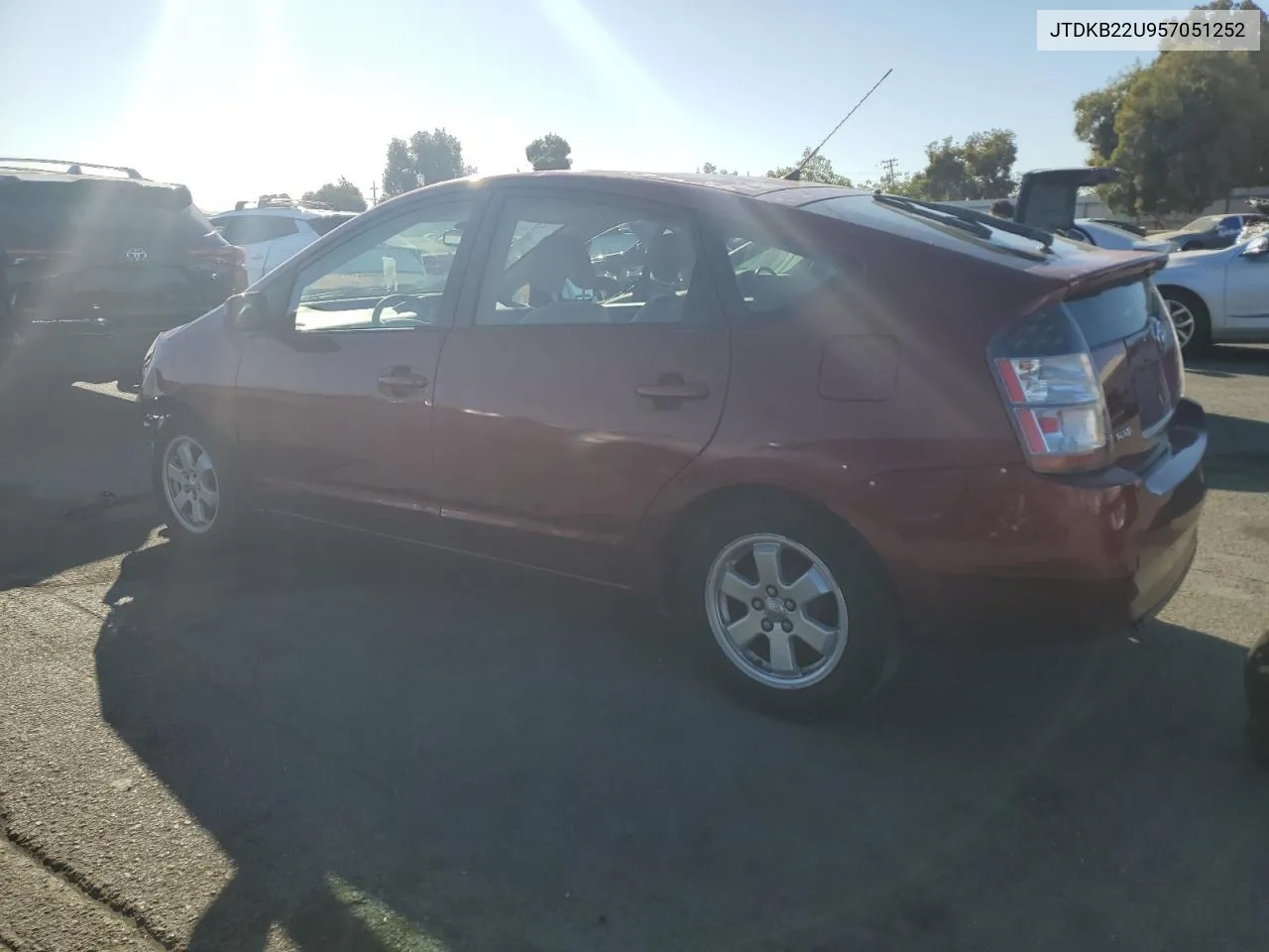 2005 Toyota Prius VIN: JTDKB22U957051252 Lot: 74850104