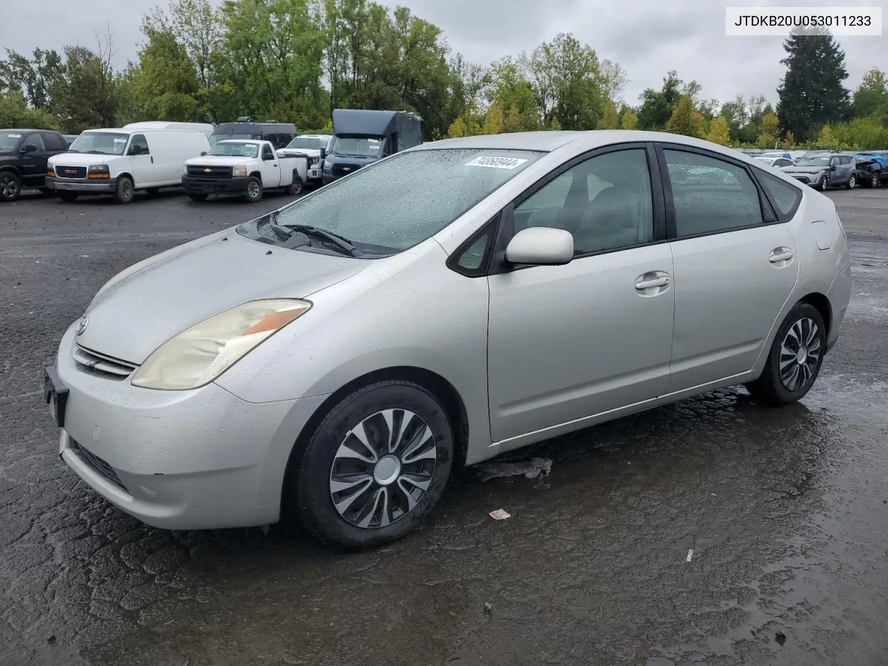 2005 Toyota Prius VIN: JTDKB20U053011233 Lot: 74860944