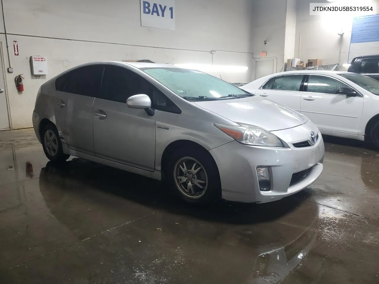 JTDKN3DU5B5319554 2011 Toyota Prius