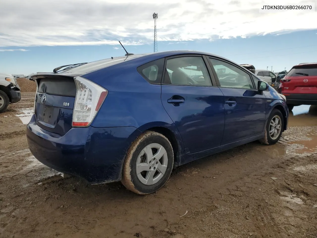 2011 Toyota Prius VIN: JTDKN3DU6B0266070 Lot: 79681074