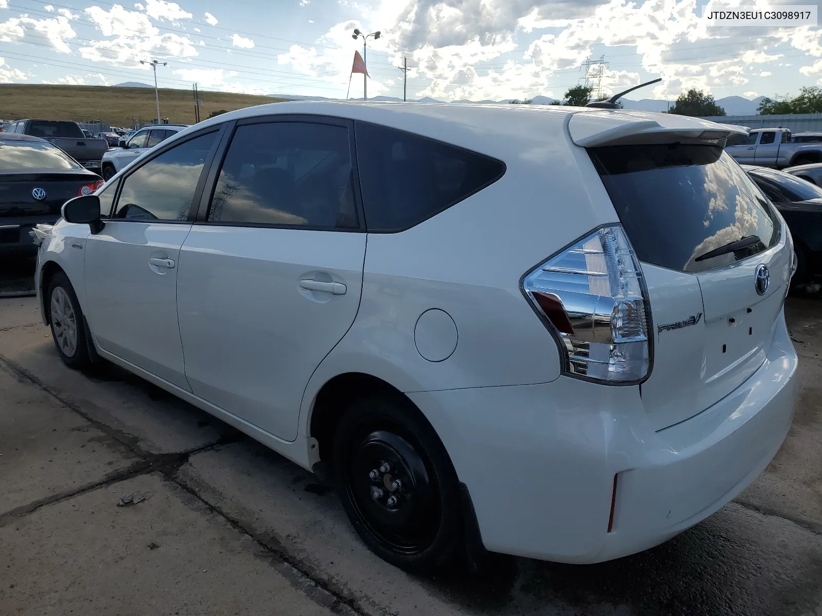 JTDZN3EU1C3098917 2012 Toyota Prius V