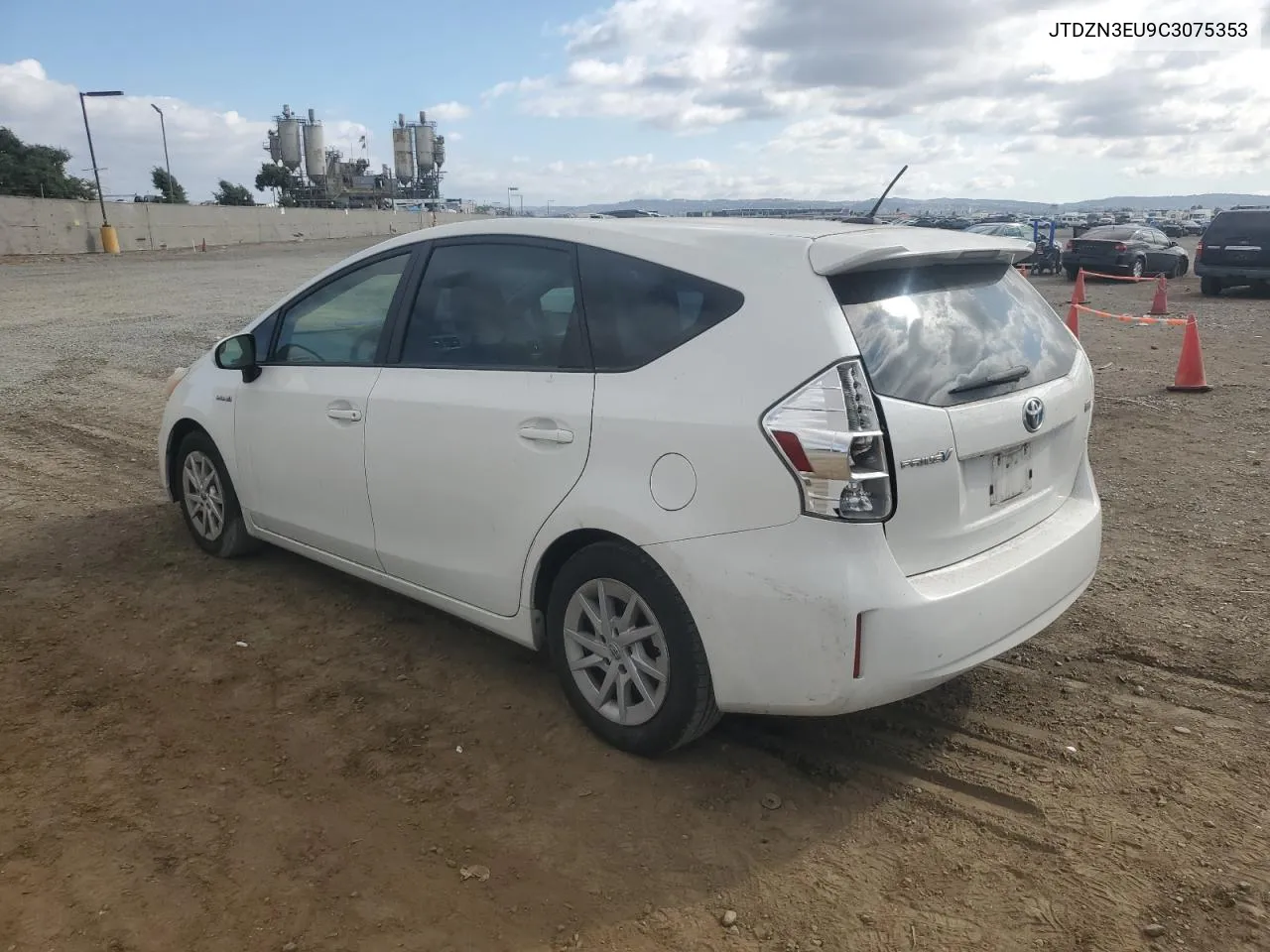 JTDZN3EU9C3075353 2012 Toyota Prius V