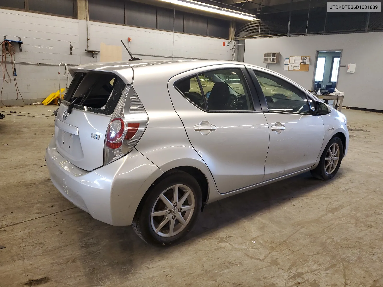 JTDKDTB36D1031839 2013 Toyota Prius C