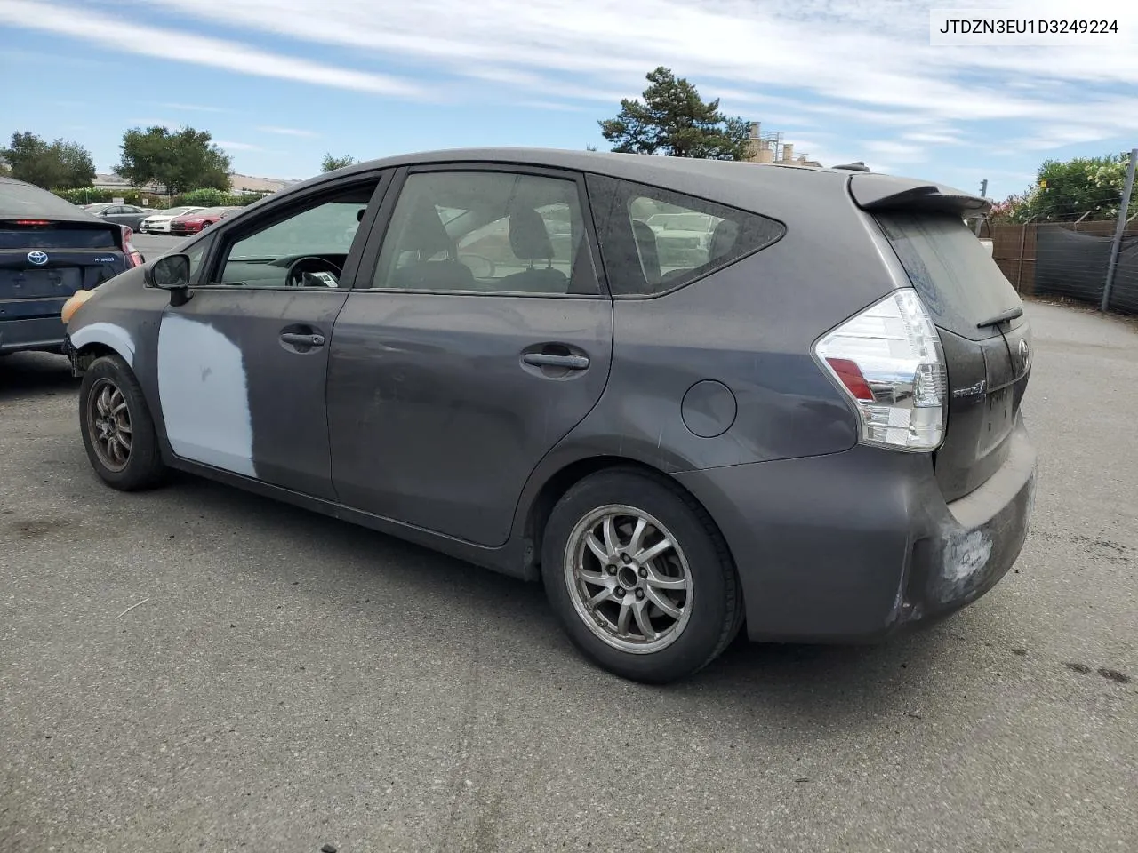 2013 Toyota Prius V VIN: JTDZN3EU1D3249224 Lot: 65602534