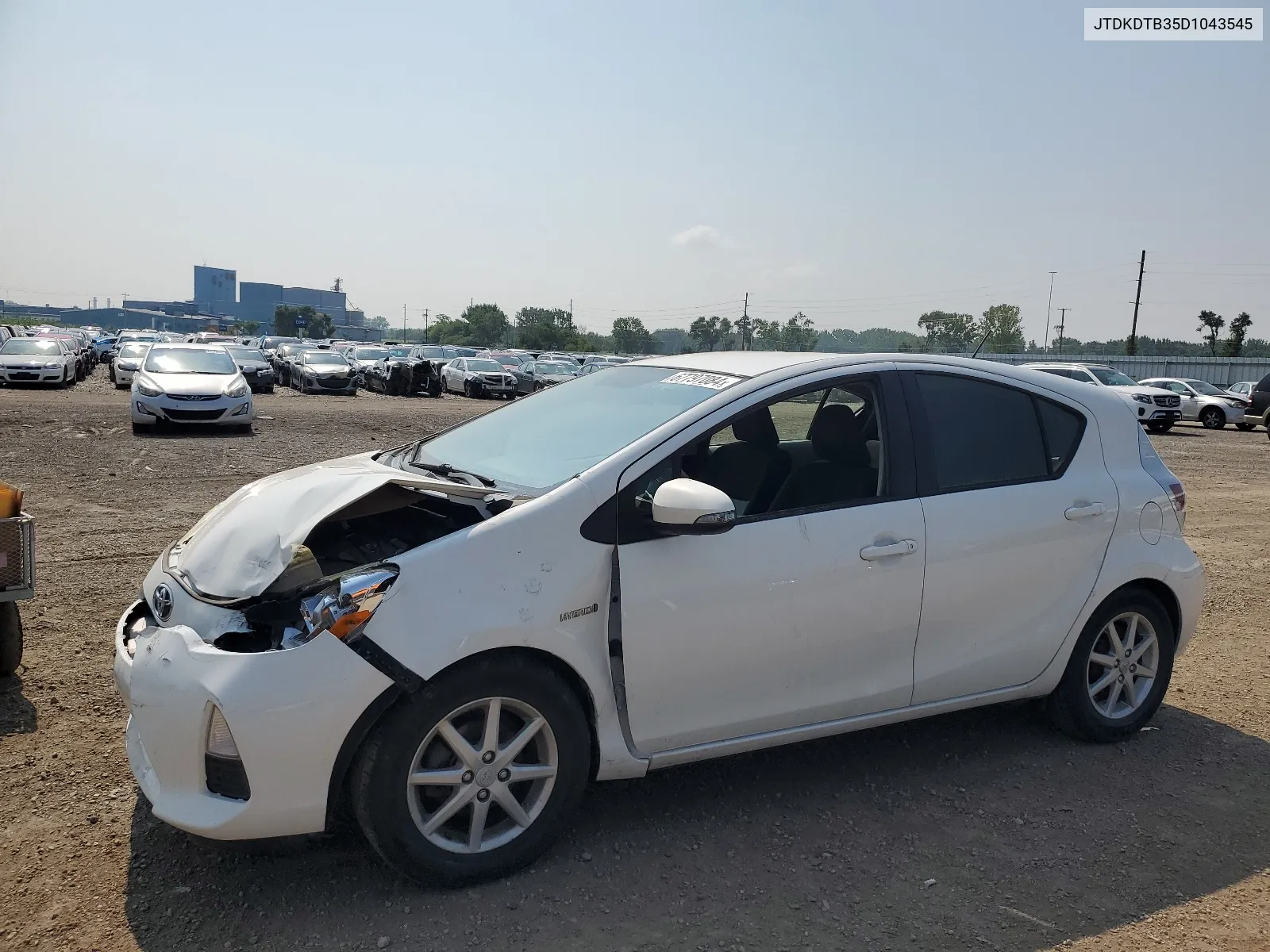 2013 Toyota Prius C VIN: JTDKDTB35D1043545 Lot: 67797084