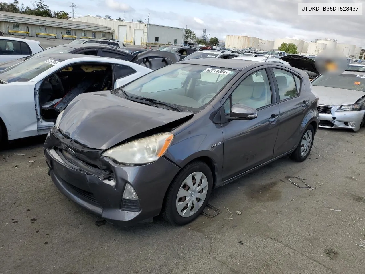 2013 Toyota Prius C VIN: JTDKDTB36D1528437 Lot: 68714064