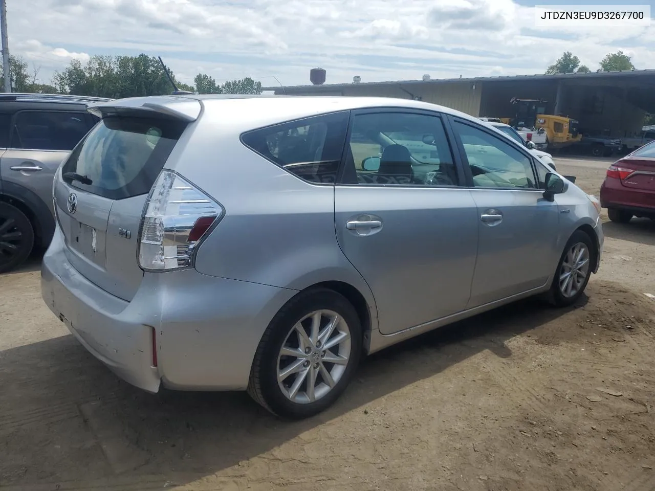 JTDZN3EU9D3267700 2013 Toyota Prius V