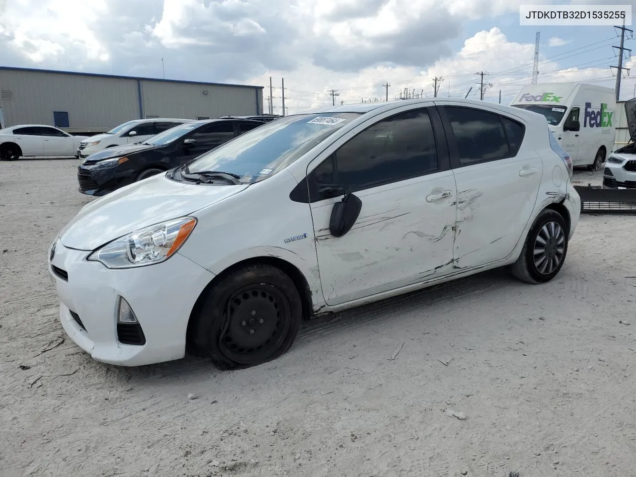 2013 Toyota Prius C VIN: JTDKDTB32D1535255 Lot: 69887464