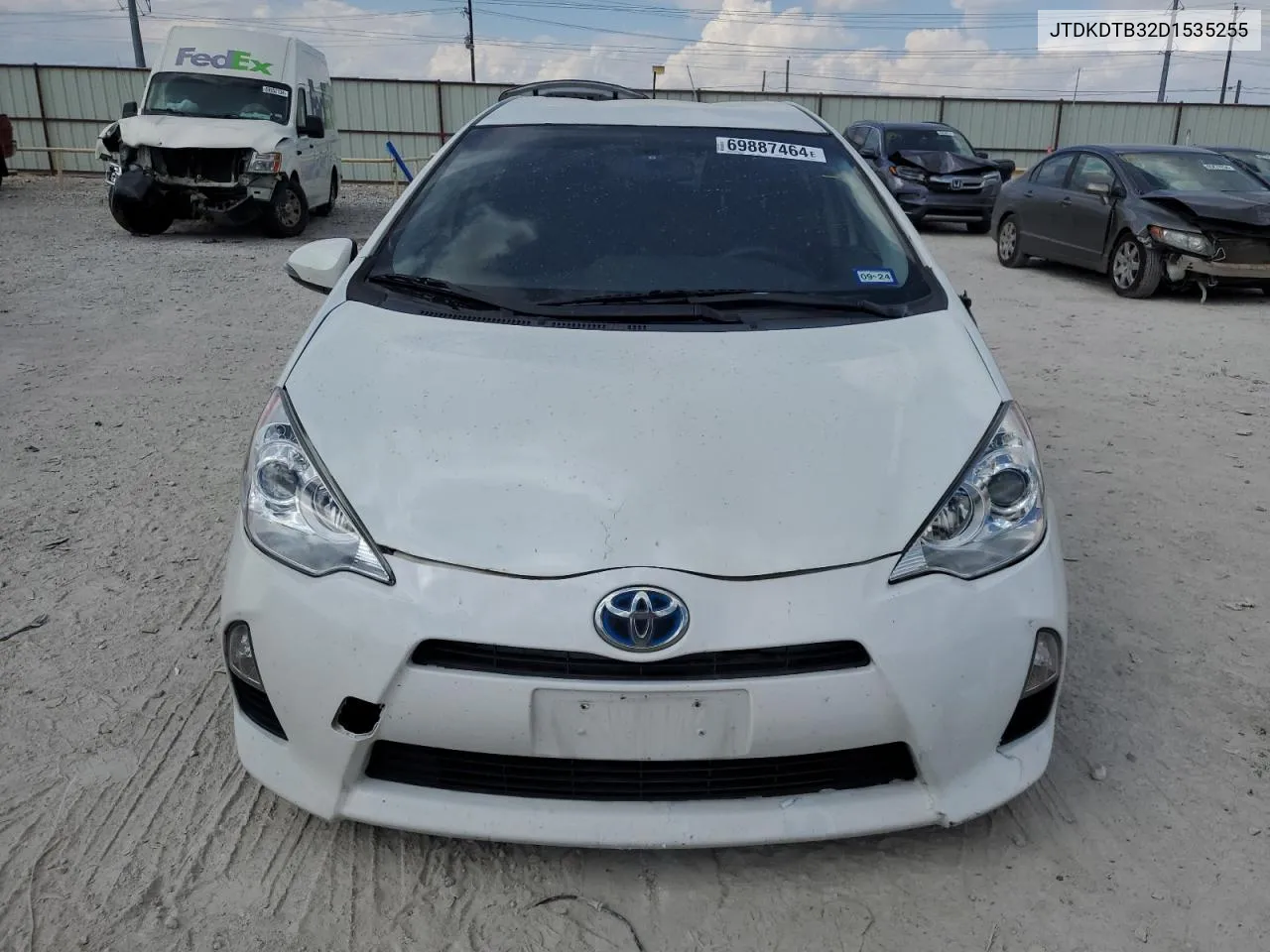 2013 Toyota Prius C VIN: JTDKDTB32D1535255 Lot: 69887464