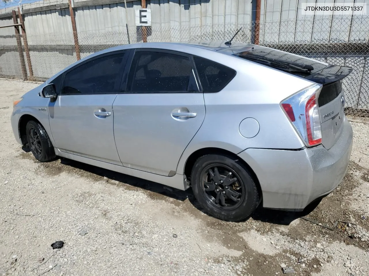 2013 Toyota Prius VIN: JTDKN3DU3D5571337 Lot: 70852004