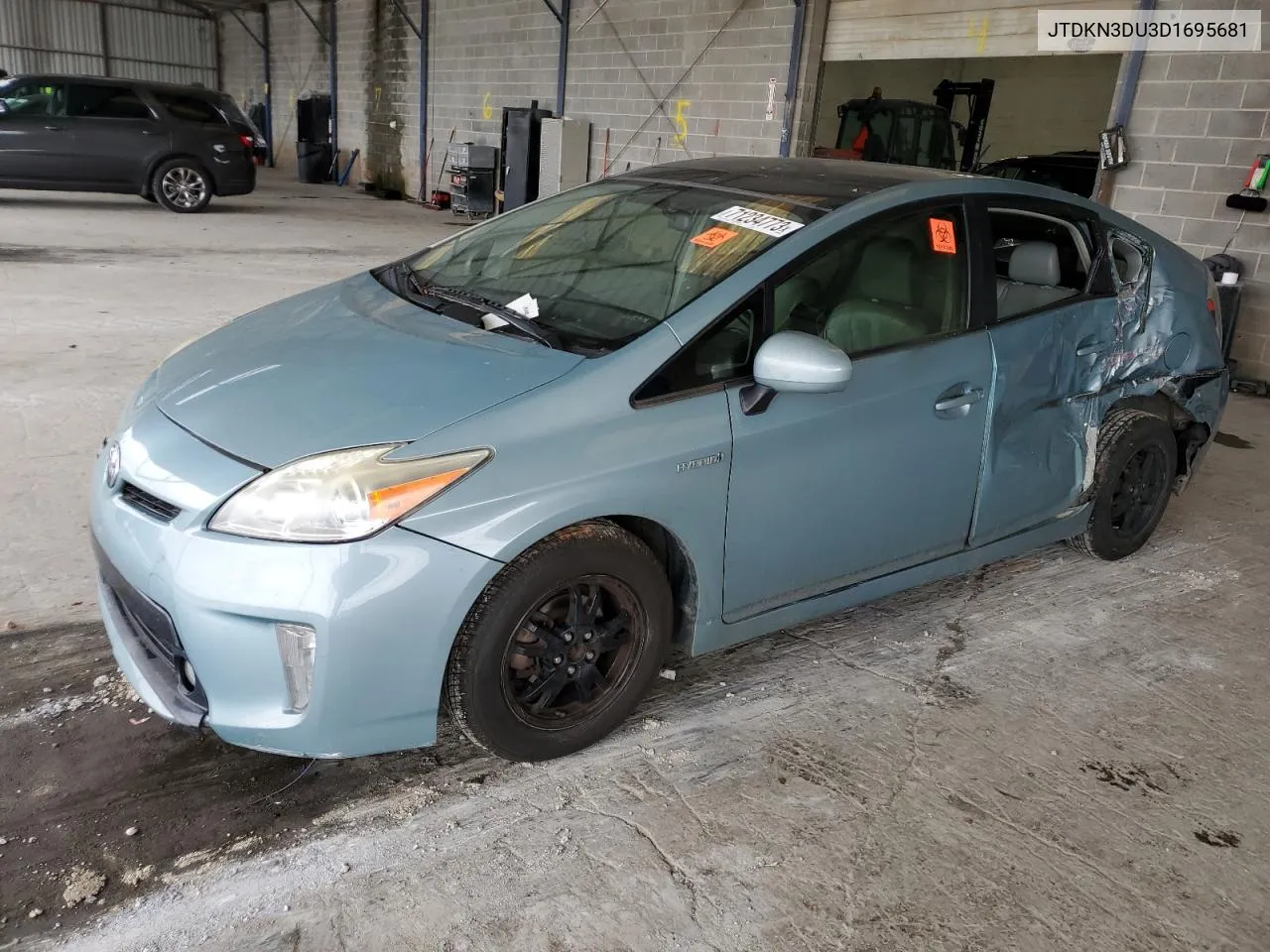 JTDKN3DU3D1695681 2013 Toyota Prius