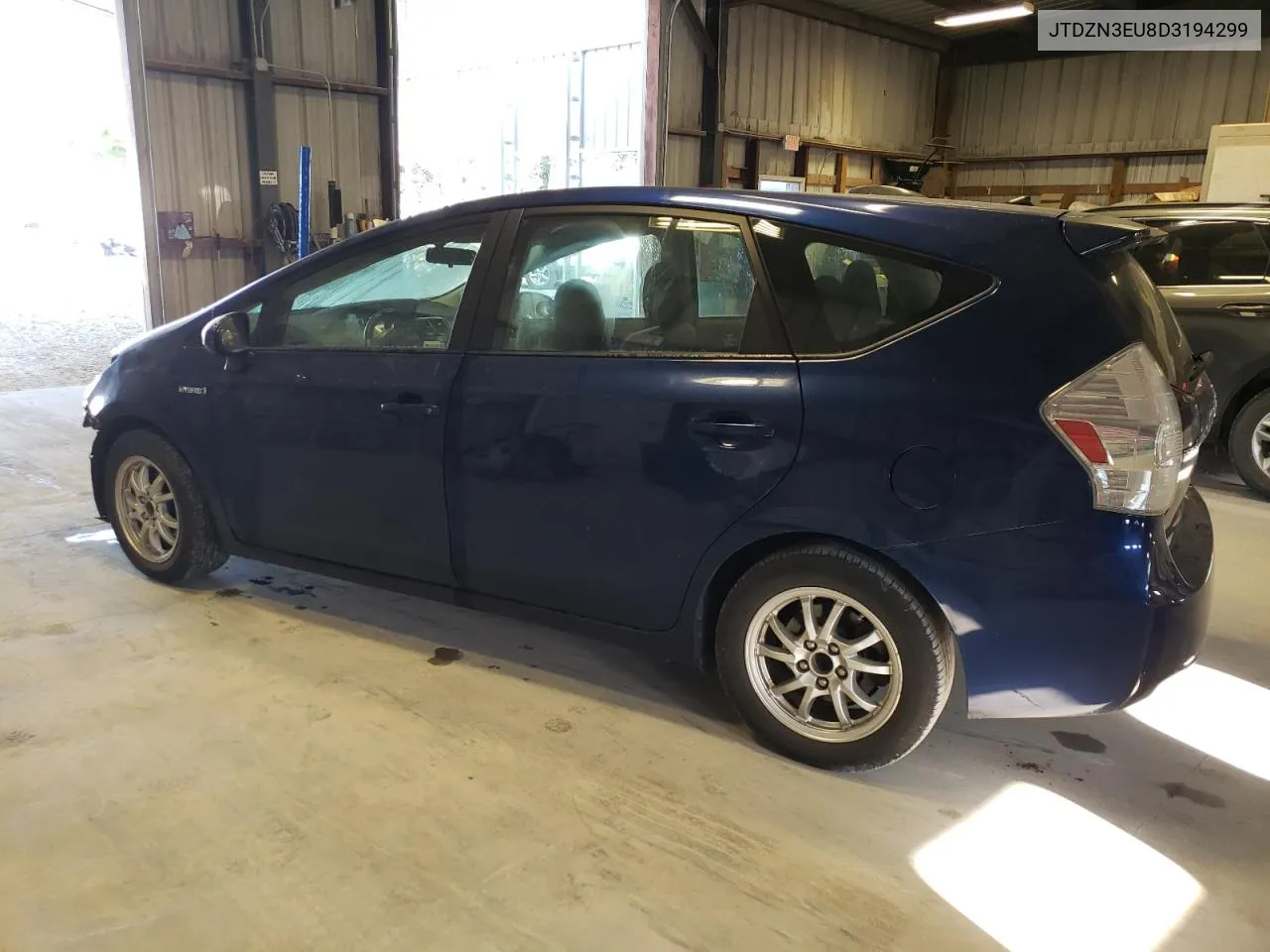 JTDZN3EU8D3194299 2013 Toyota Prius V