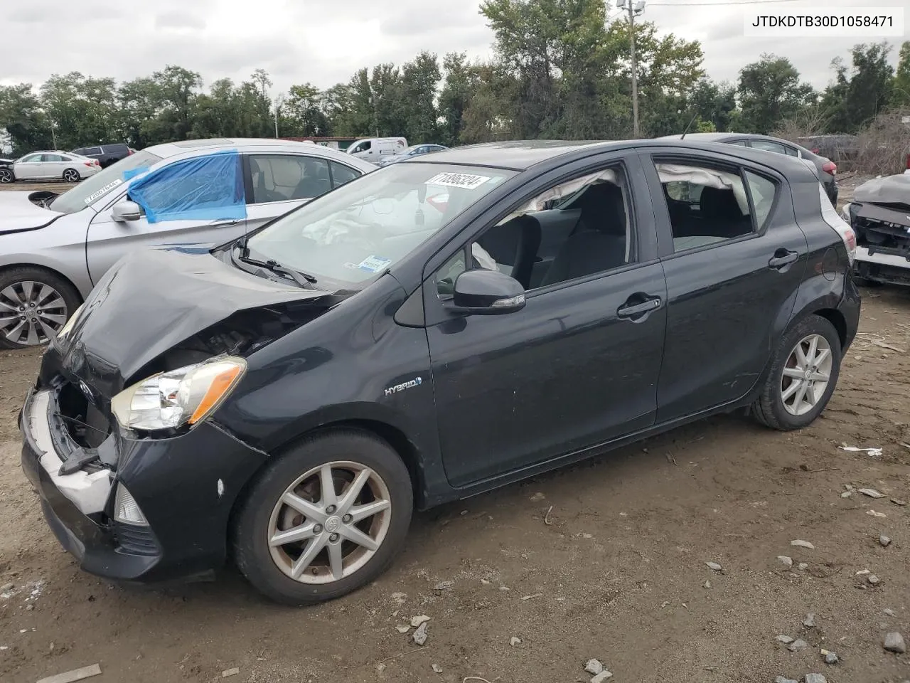 2013 Toyota Prius C VIN: JTDKDTB30D1058471 Lot: 71896324