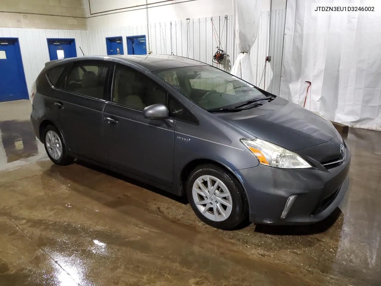 JTDZN3EU1D3246002 2013 Toyota Prius V