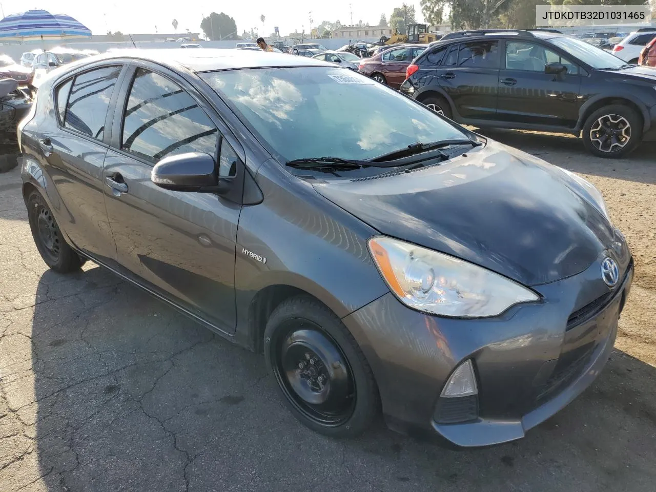 2013 Toyota Prius C VIN: JTDKDTB32D1031465 Lot: 73688544