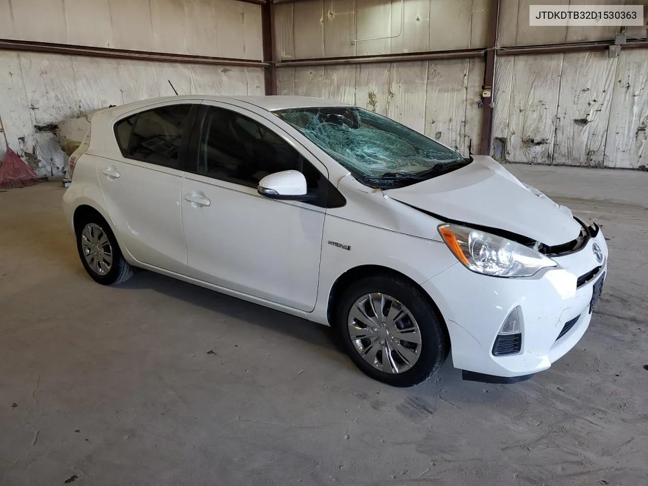 2013 Toyota Prius C VIN: JTDKDTB32D1530363 Lot: 74104344