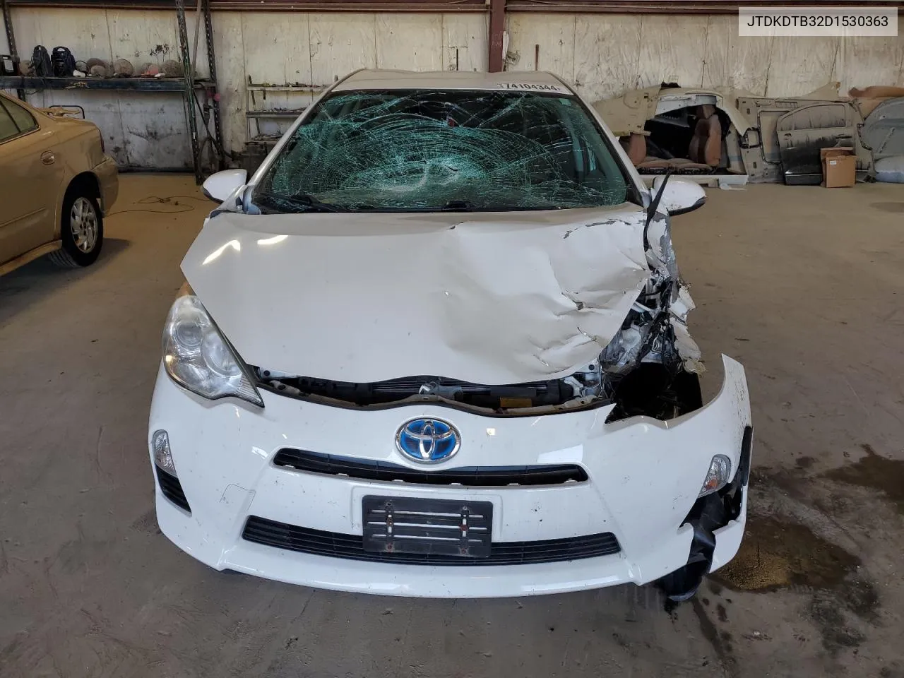 2013 Toyota Prius C VIN: JTDKDTB32D1530363 Lot: 74104344