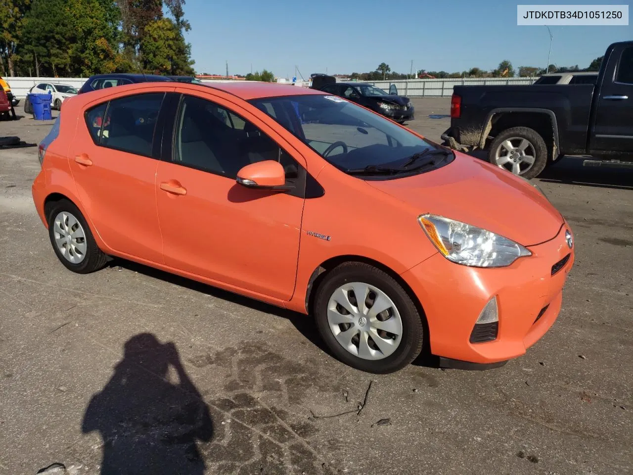 JTDKDTB34D1051250 2013 Toyota Prius C