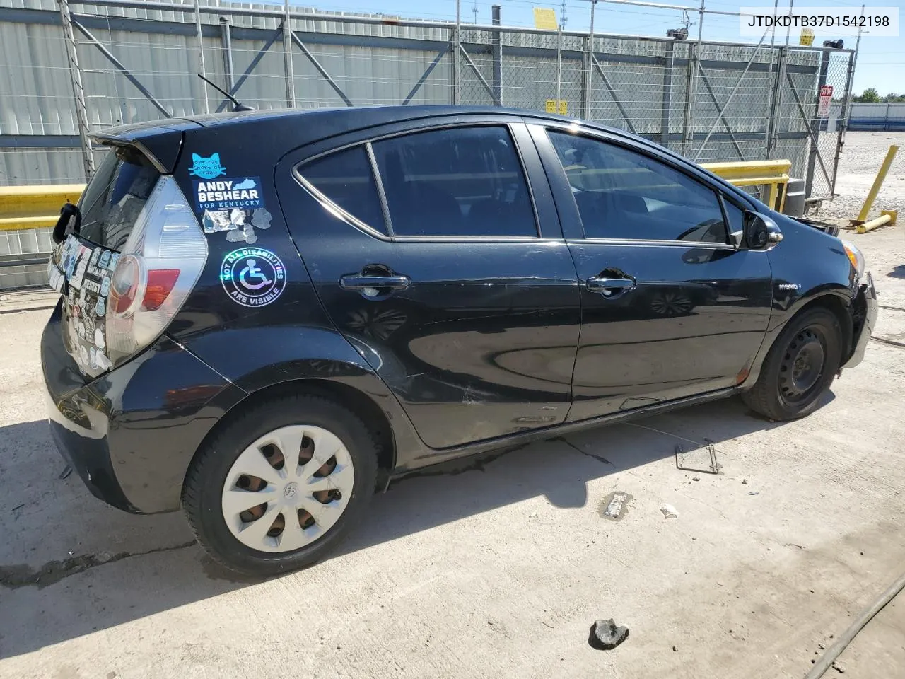 2013 Toyota Prius C VIN: JTDKDTB37D1542198 Lot: 74959754