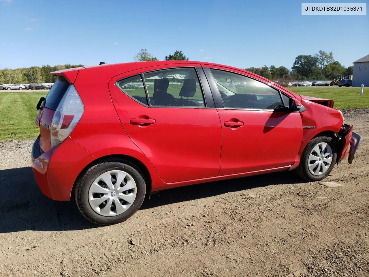 2013 Toyota Prius C VIN: JTDKDTB32D1035371 Lot: 75091684