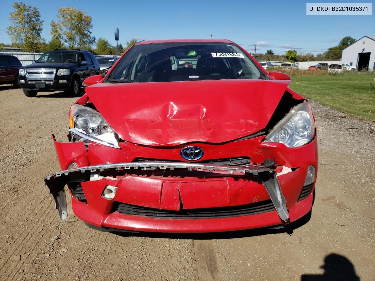 2013 Toyota Prius C VIN: JTDKDTB32D1035371 Lot: 75091684