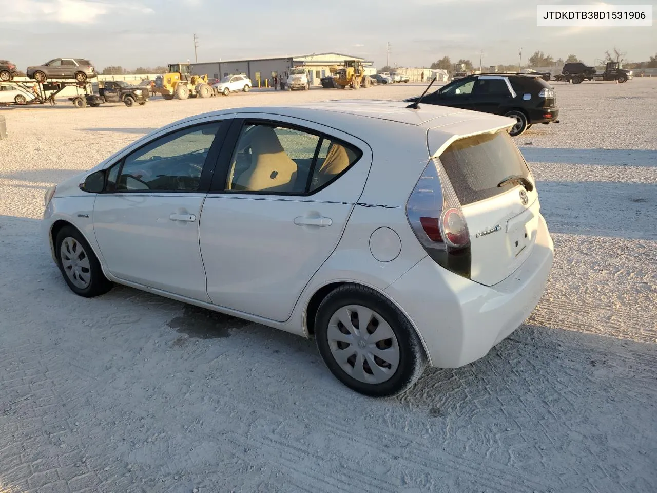 2013 Toyota Prius C VIN: JTDKDTB38D1531906 Lot: 76024014